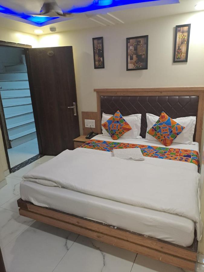 Hotel Sarthak Palace - By Pooja Hospitality Νέο Δελχί Εξωτερικό φωτογραφία