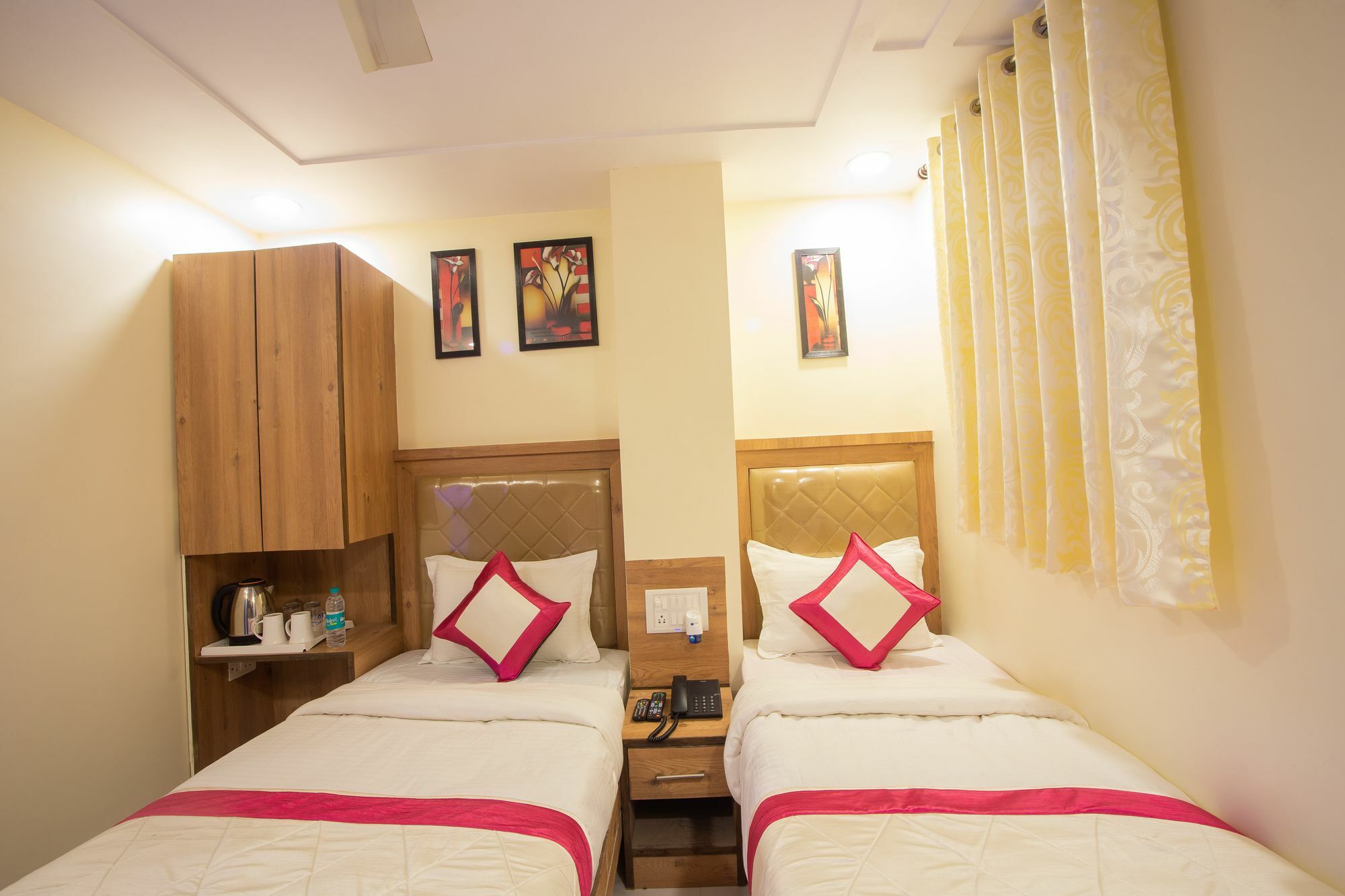 Hotel Sarthak Palace - By Pooja Hospitality Νέο Δελχί Εξωτερικό φωτογραφία