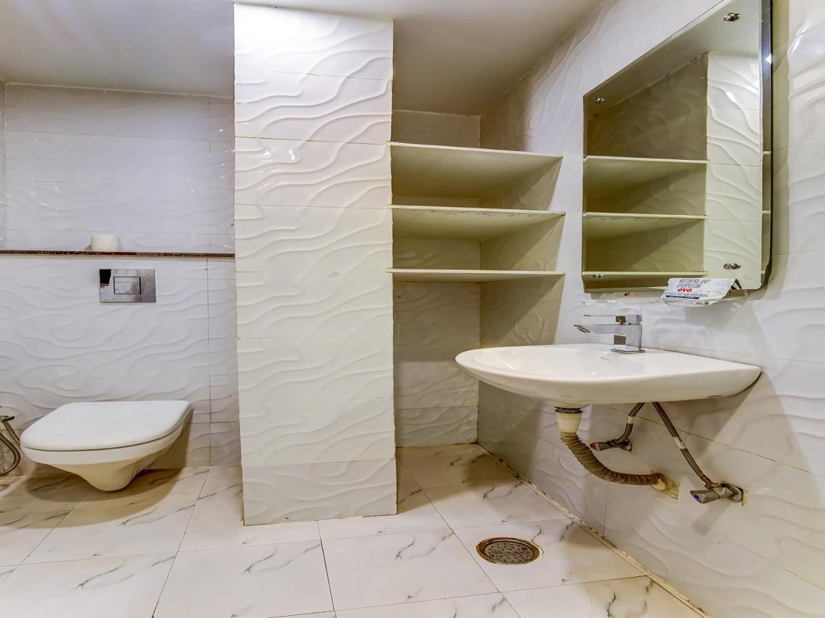 Hotel Sarthak Palace - By Pooja Hospitality Νέο Δελχί Εξωτερικό φωτογραφία