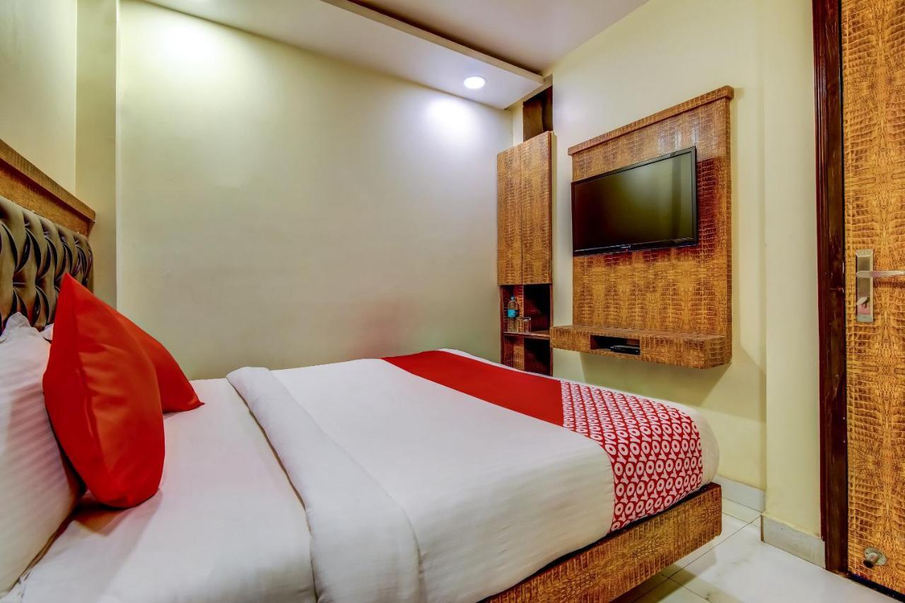 Hotel Sarthak Palace - By Pooja Hospitality Νέο Δελχί Εξωτερικό φωτογραφία