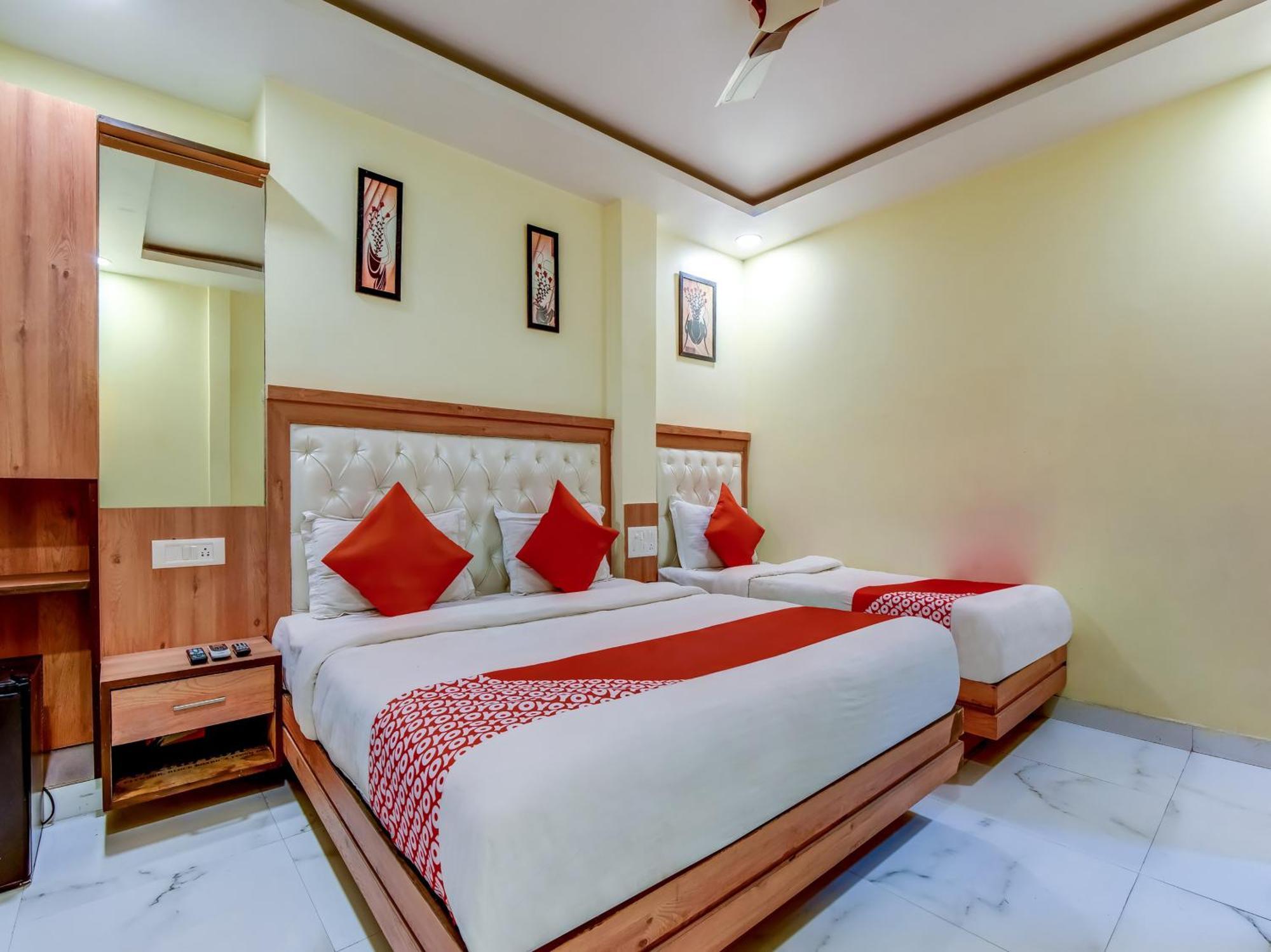 Hotel Sarthak Palace - By Pooja Hospitality Νέο Δελχί Εξωτερικό φωτογραφία